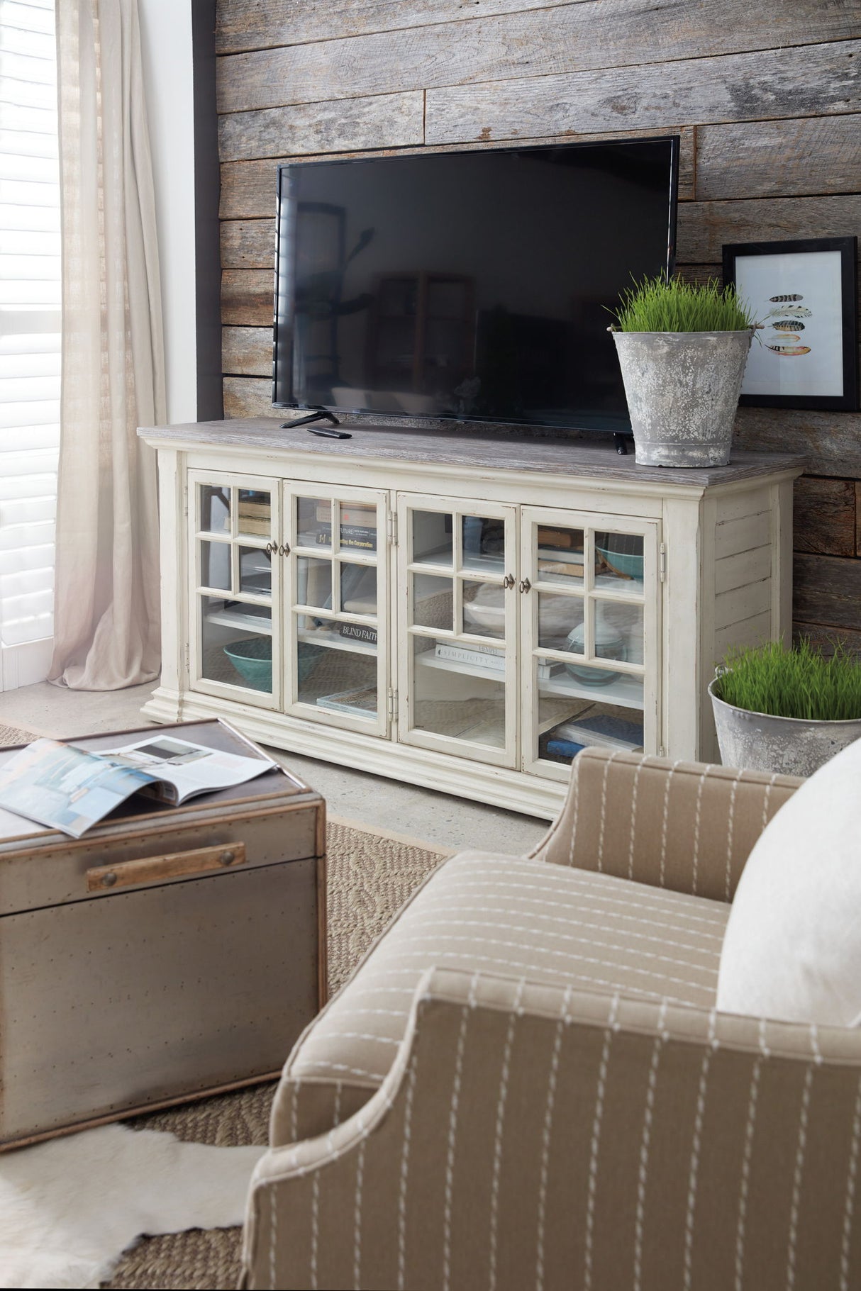 5644-55 - Lagunitas TV Stand