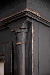 Ciao Bella - Display Cabinet