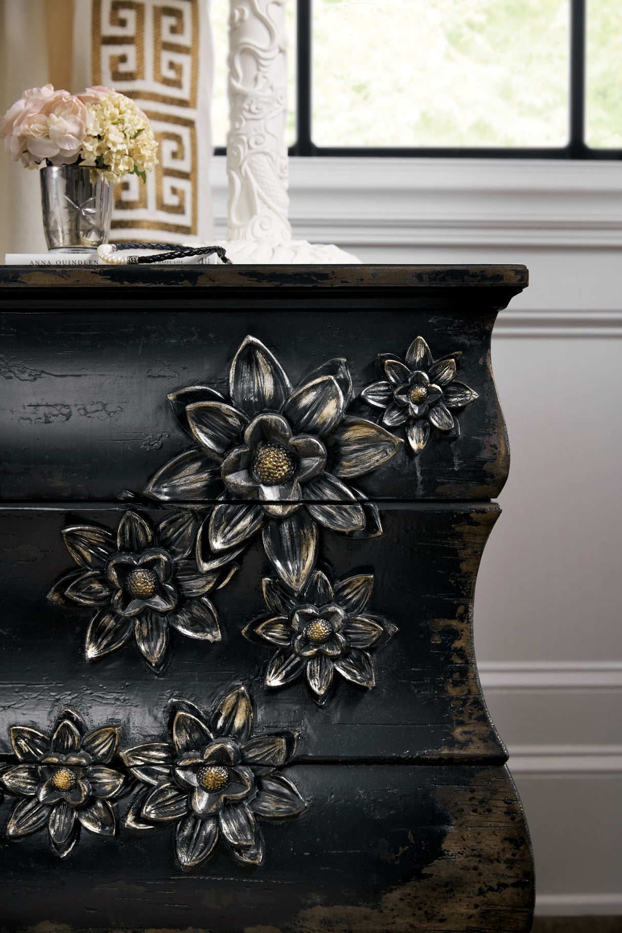 Sanctuary 2 - Charmant Bachelorette Chest