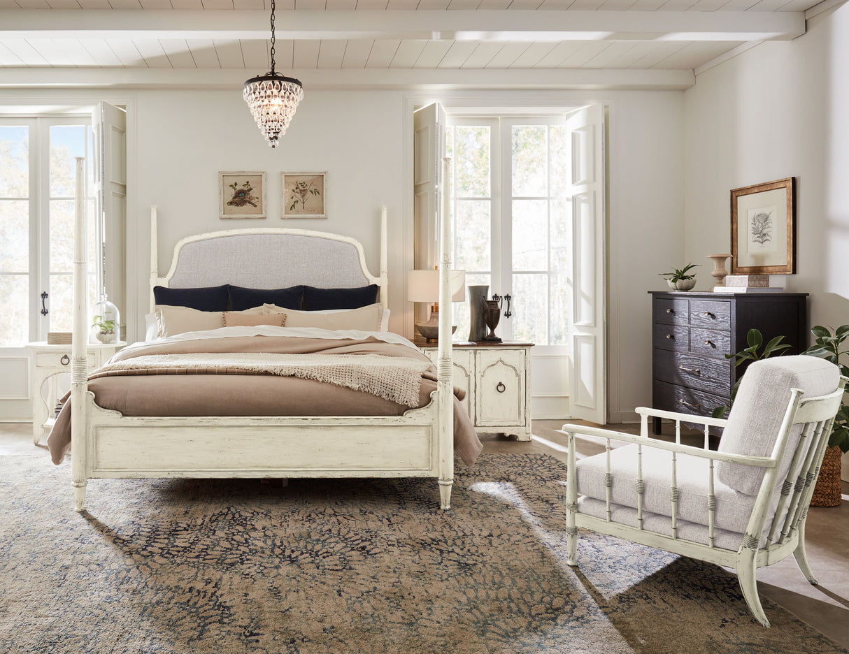 Americana - Upholstered Poster Bed