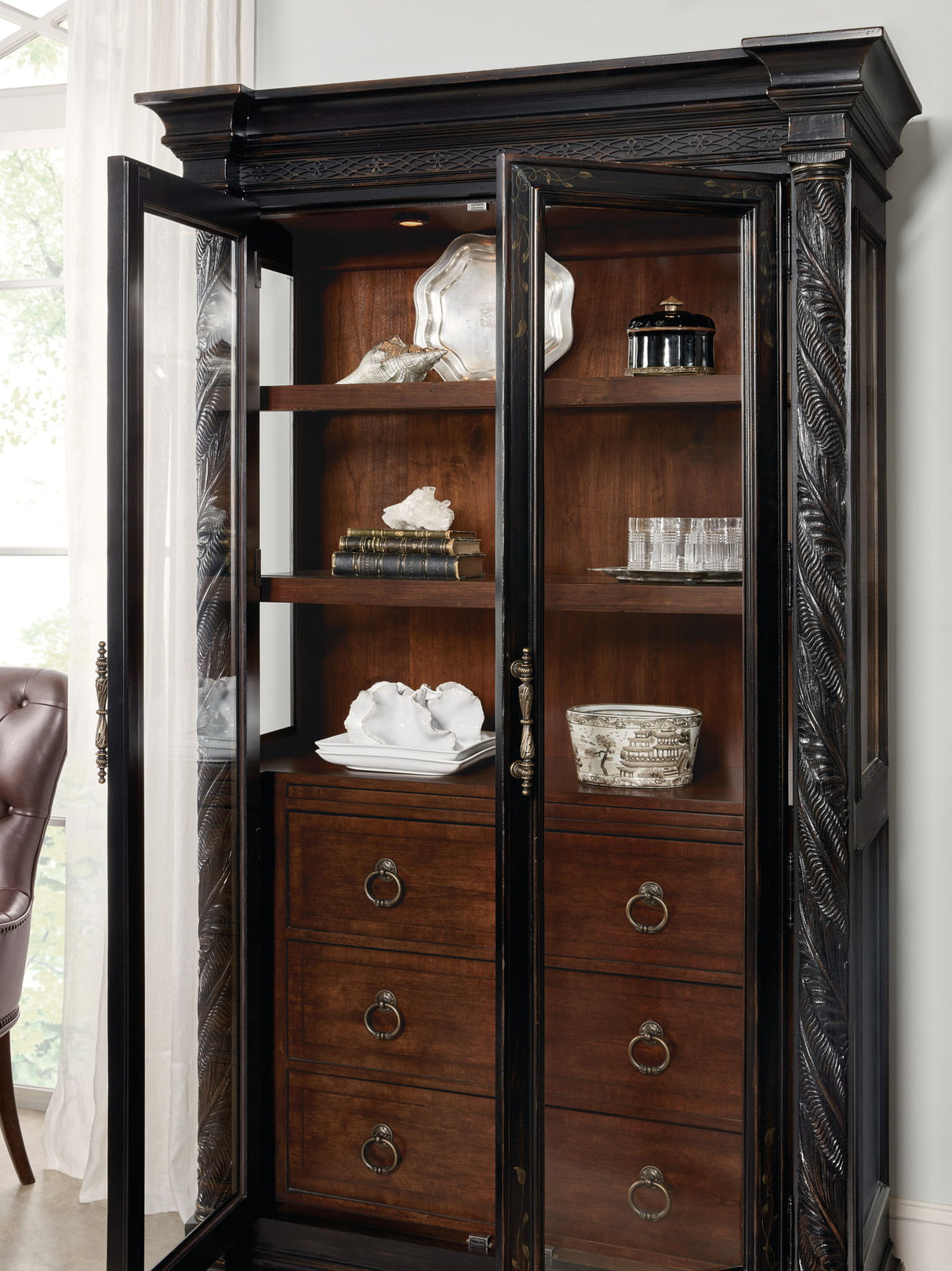 Charleston - Display Cabinet - Black