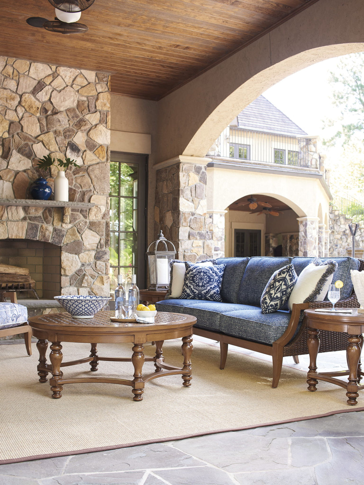 Harbor Isle - Sofa - Dark Brown