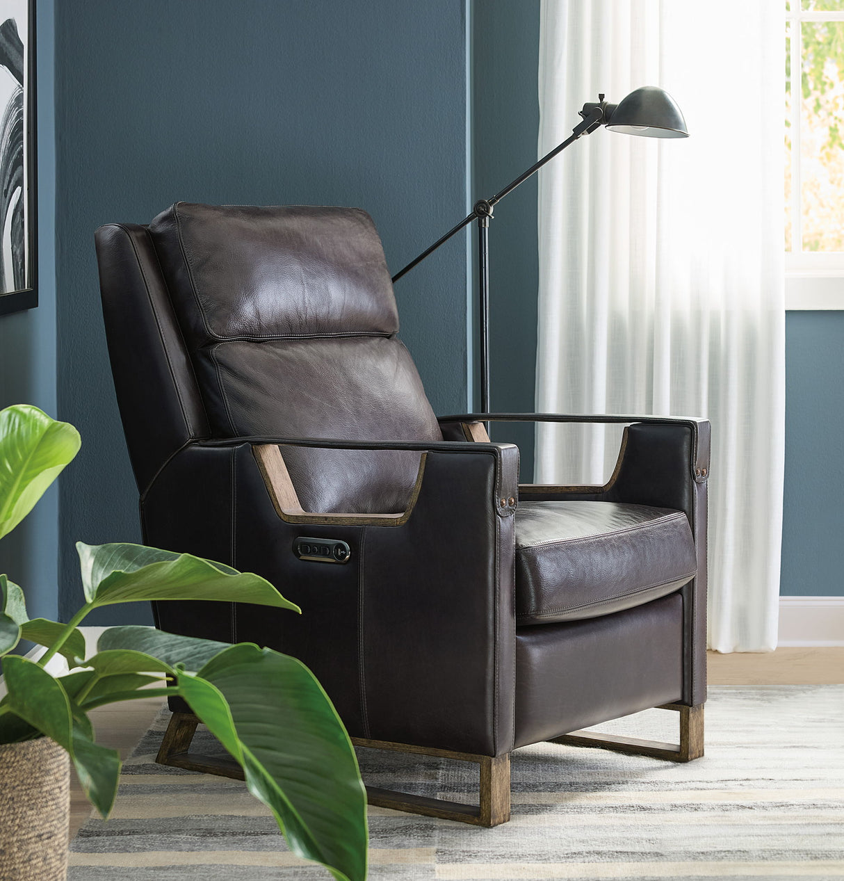 RC - Relic Power Recliner With Power Headrest