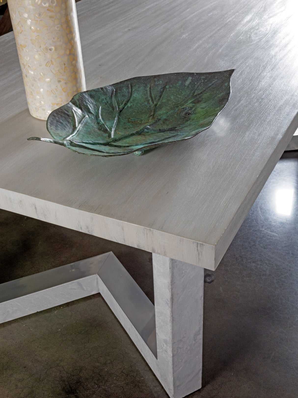 Signature Designs - Heller Rectangular Dining Table - Pearl Silver