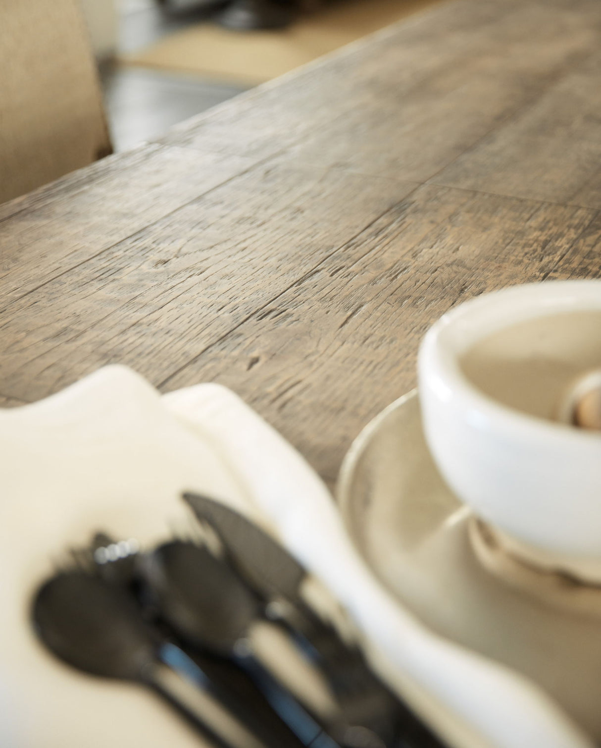 La Grange - Le Vieux 86" Double Pedestal Table With 2-18" Leaves