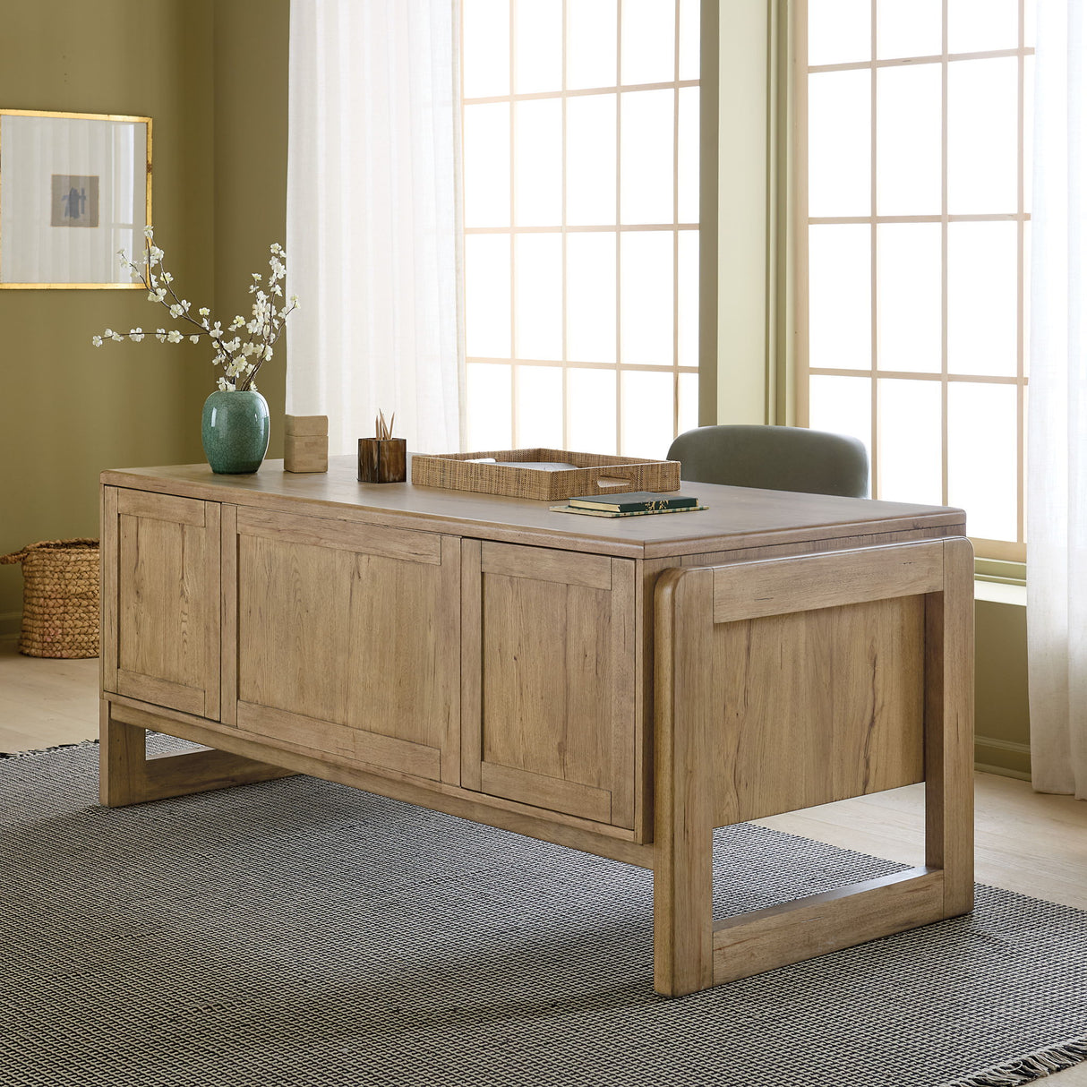 Kalamazoo - Executive Desk - Light Brown
