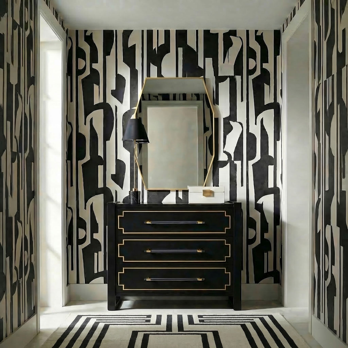 Naomi - Table Lamp - Black / Gold