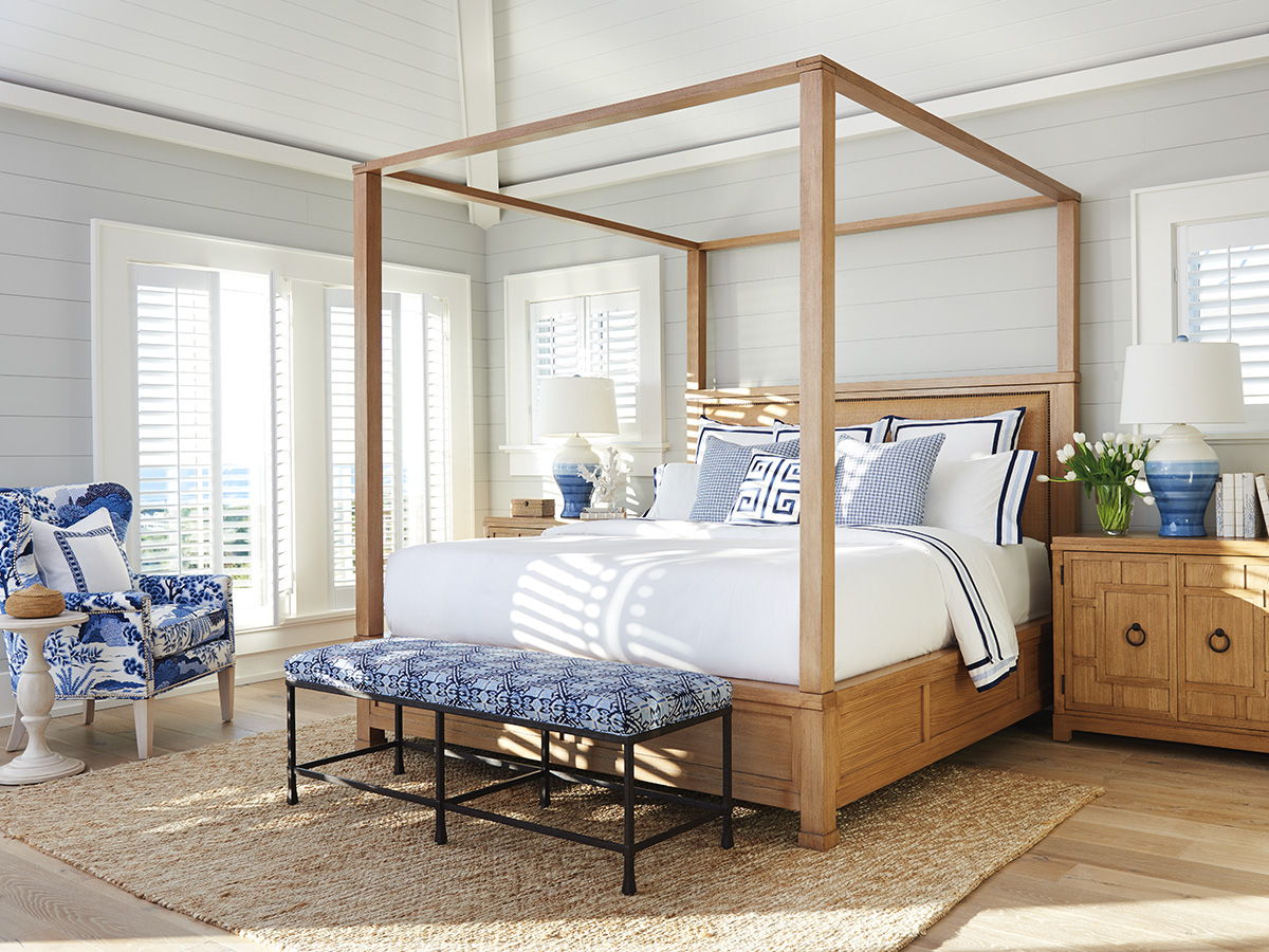 Newport - Shorecliff Canopy Bed