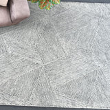 Paonia - Geometric 9 X 12 Rug - Pearl Silver