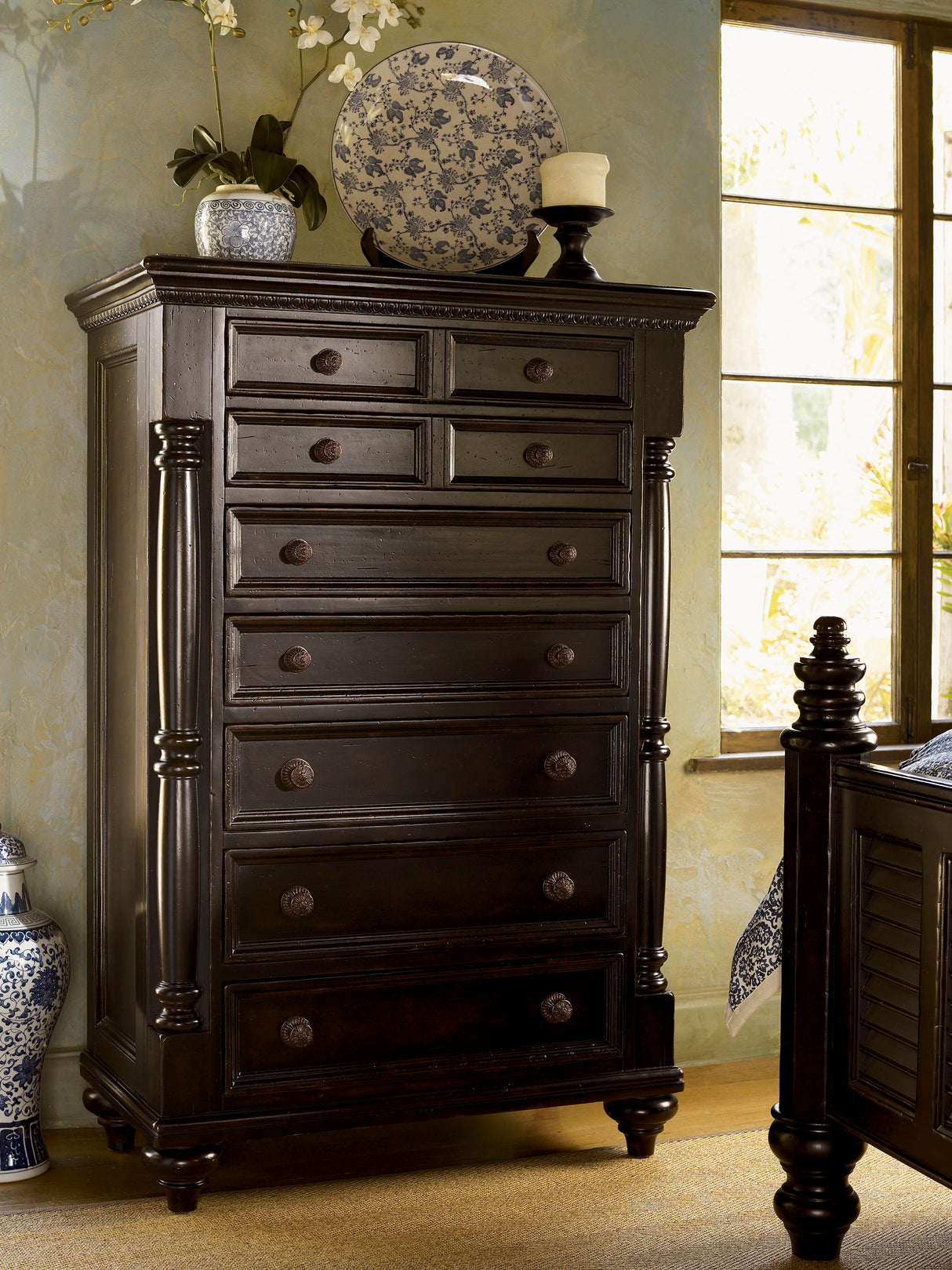 Kingstown - Stony Point Chest - Dark Brown