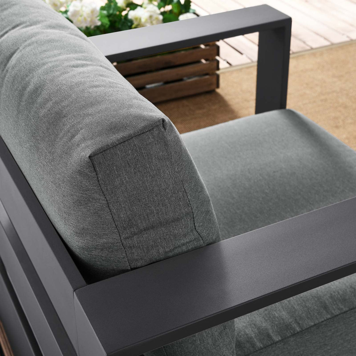 Tayville Outdoor Patio Powder-Coated Aluminum Armchair