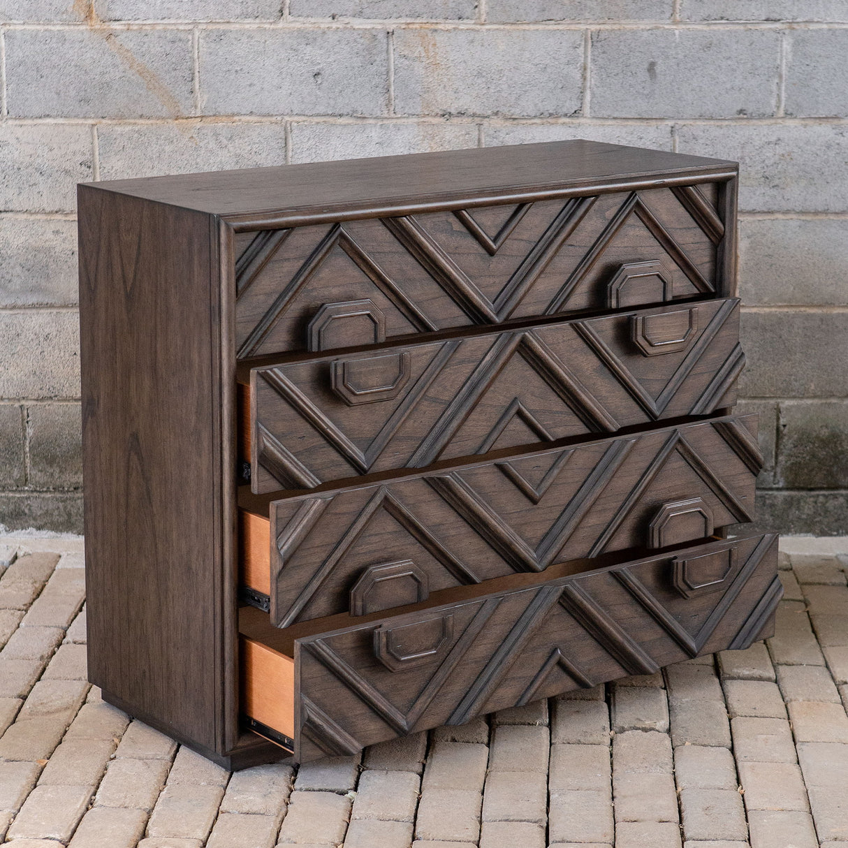 Mindra - Drawer Chest - Brown, Dark